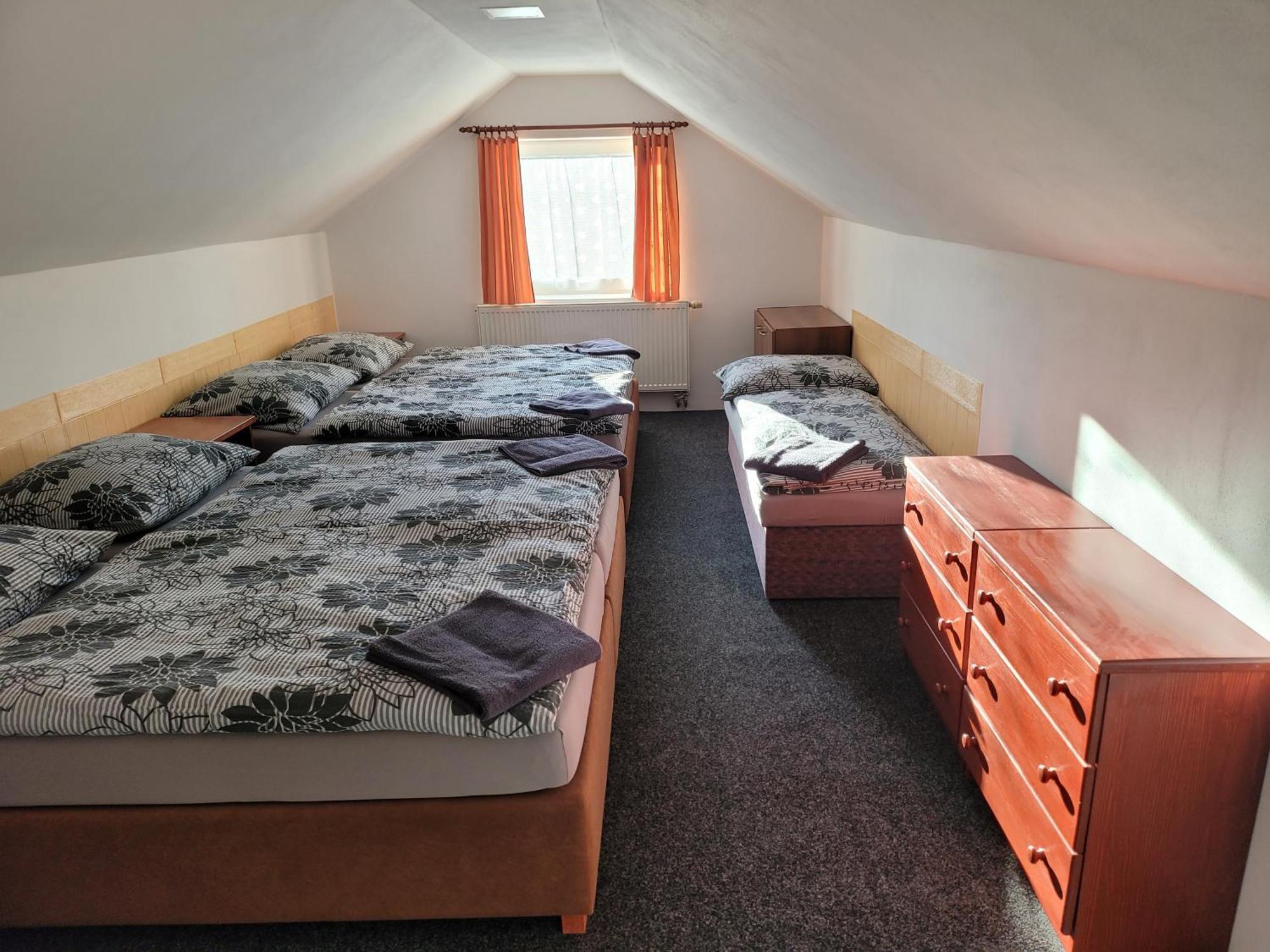Penzion Karolína Lucany nad Nisou Bagian luar foto